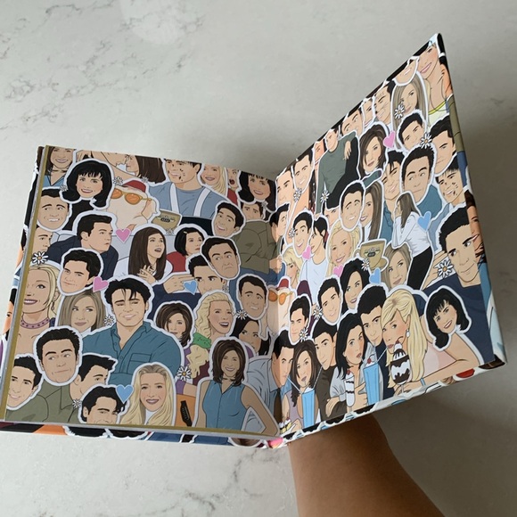 FRIENDS tv show collectible book - Picture 7 of 7